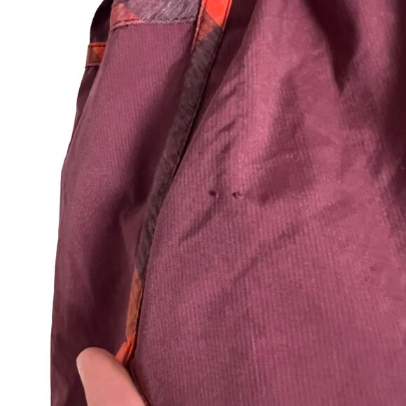 Lululemon Tracker Short II Stretch in Rust Berry Size 4 - Picture 5 of 10